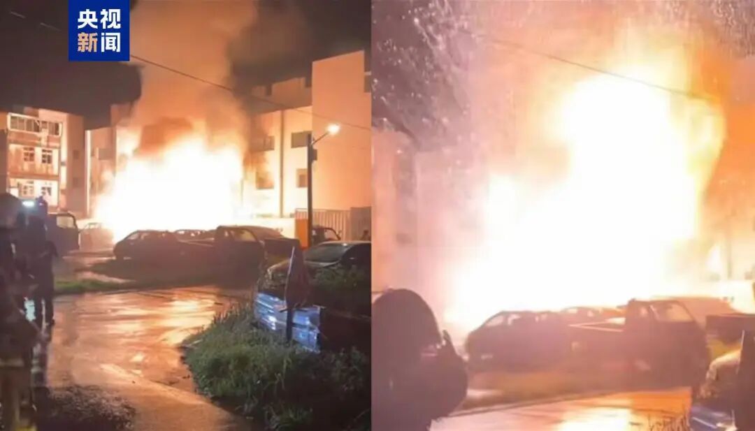 台湾台南市突发大火,灭火过程中现场多次发生剧烈爆炸,多辆消防车、救护车被烧毁 台湾台南市突发大火,灭火过程中现场多次发生剧烈爆炸,多辆消防车、救护车被烧毁
