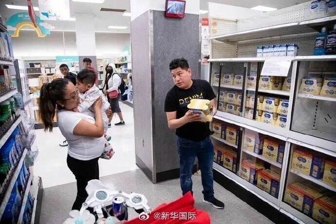 被控致婴儿严重疾病,雅培奶粉赔偿超45亿元,但不承认对相关“奶粉致病”事件负责 被控致婴儿严重疾病,雅培奶粉赔偿超45亿元,但不承认对相关“奶粉致病”事件负责