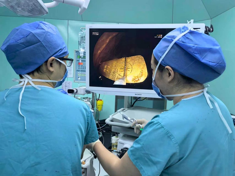 5岁女童误吞50克金条,4岁男童吞下发卡……一医院暑期接诊儿童消化道异物近百例! 5岁女童误吞50克金条,4岁男童吞下发卡……一医院暑期接诊儿童消化道异物近百例!