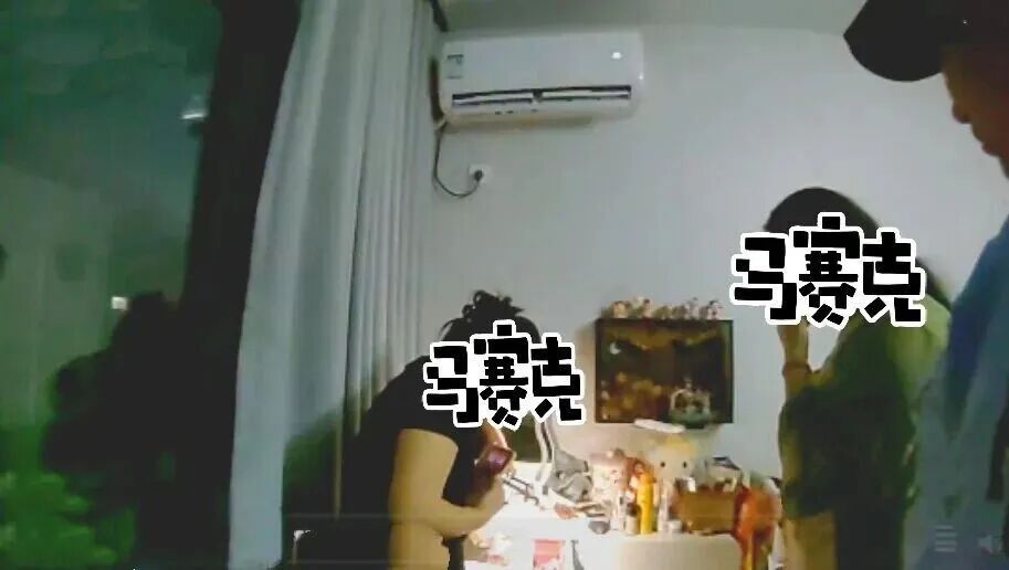 诸暨一女子价值8万多的金饰,不翼而飞!闺蜜陪着一起报警!警方:嫌疑人就是她! 诸暨一女子价值8万多的金饰,不翼而飞!闺蜜陪着一起报警!警方:嫌疑人就是她!
