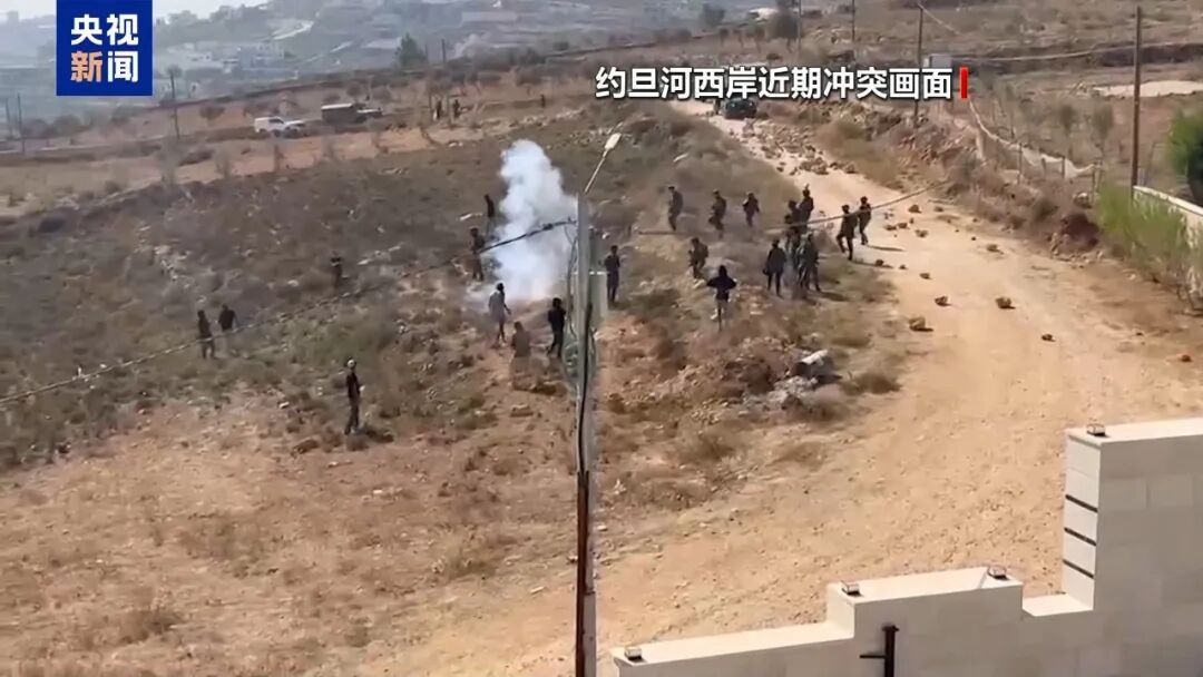 以军强占约旦河西岸巴勒斯坦民宅，将行李与物品扔出房屋，称自己才是房主