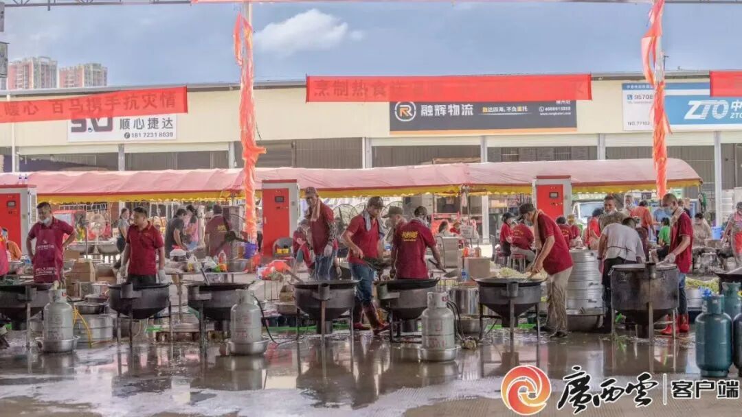 那个洪灾中送出10万份盒饭的好人，生命永远定格在了43岁