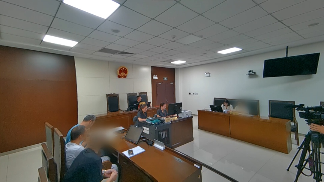 情侣分手后,男方起诉:返还20多万元+戒指和项链! 情侣分手后,男方起诉:返还20多万元+戒指和项链!
