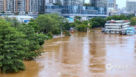 郁江南宁段水位上涨 旅游码头和亲水步道被淹 郁江南宁段水位上涨 旅游码头和亲水步道被淹