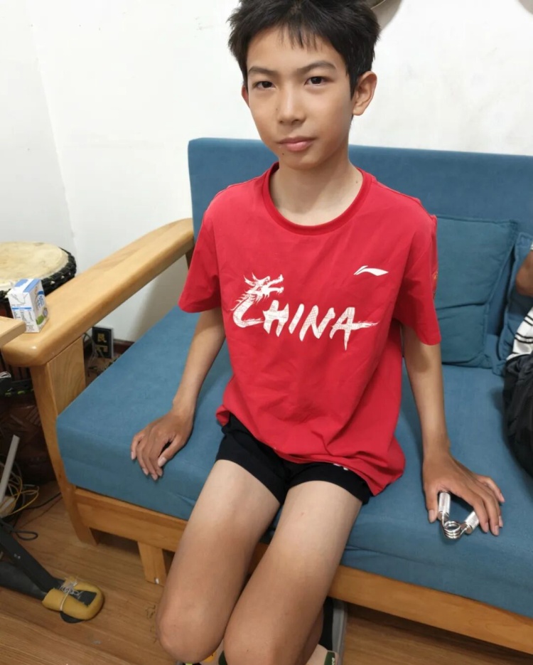 广西13岁少年34天骑行2000多公里进藏,以车轮丈量高原天路,“没有白爬的坡,没有白吃的苦” 广西13岁少年34天骑行2000多公里进藏,以车轮丈量高原天路,“没有白爬的坡,没有白吃的苦”