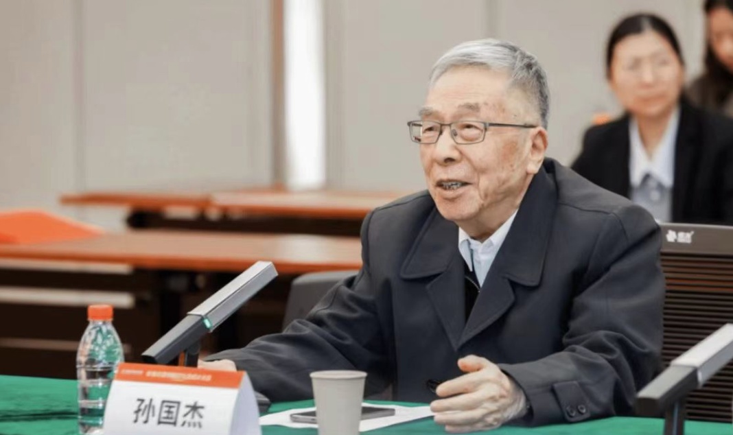 88岁全国名中医自创“五官操”:每天半小时,不跑不跳,把五脏悄悄养好 88岁全国名中医自创“五官操”:每天半小时,不跑不跳,把五脏悄悄养好
