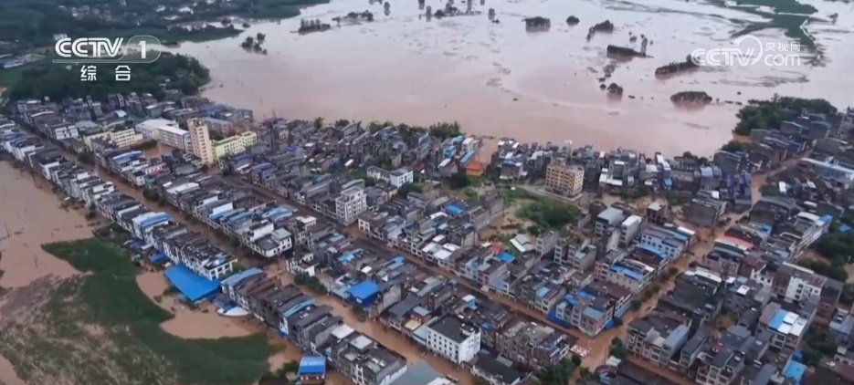 “沙德尔”“紫檀”“简拉维”三台风同时在线 东南沿海等地遭遇强降雨 “沙德尔”“紫檀”“简拉维”三台风同时在线 东南沿海等地遭遇强降雨