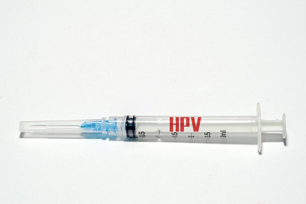 HPV疫苗必须接种吗？为何年龄划定在13周岁？官方解答→