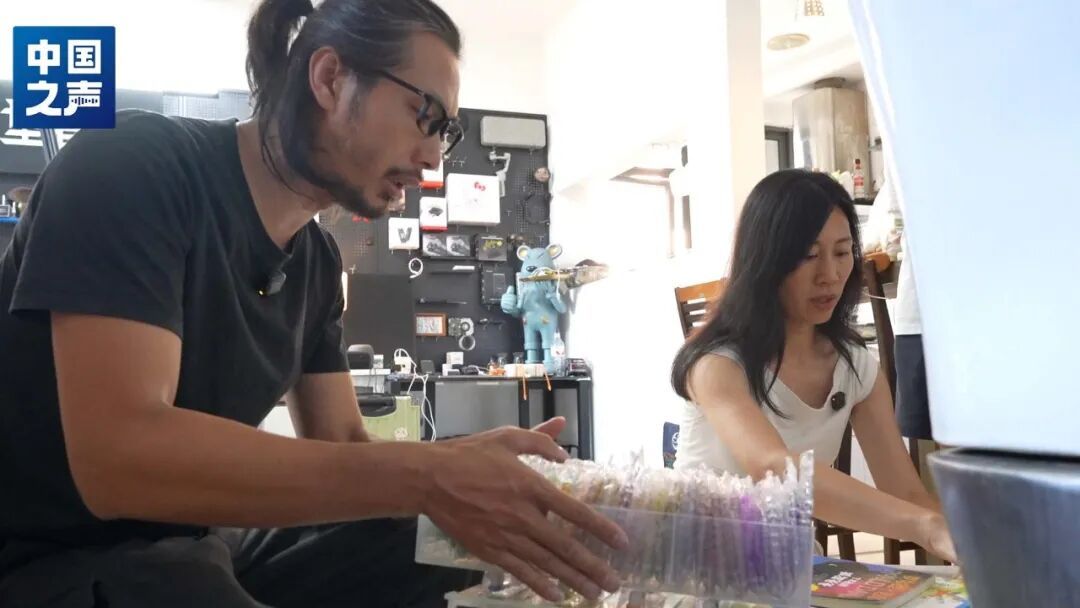 往返大山12年的“胡子叔叔”：希望他们不需要我