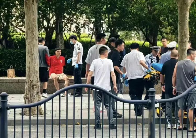上海海港队确认球员吾米提江遭遇车祸 上海海港队确认球员吾米提江遭遇车祸