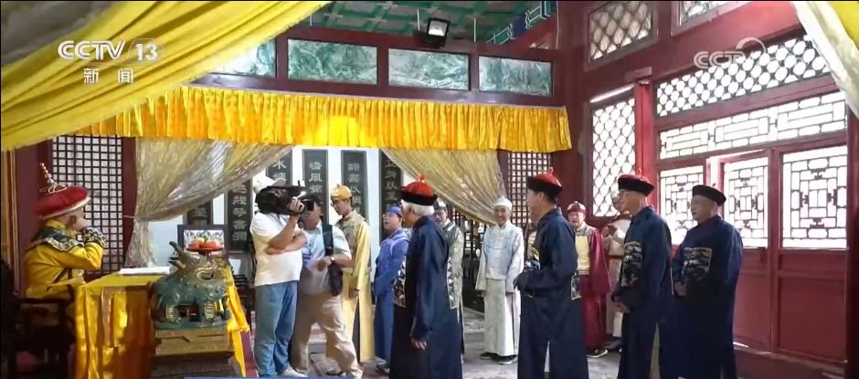 游客走进片场“当主角” 老牌影视基地“体验式消费”新业态迎来文旅爆红 游客走进片场“当主角” 老牌影视基地“体验式消费”新业态迎来文旅爆红