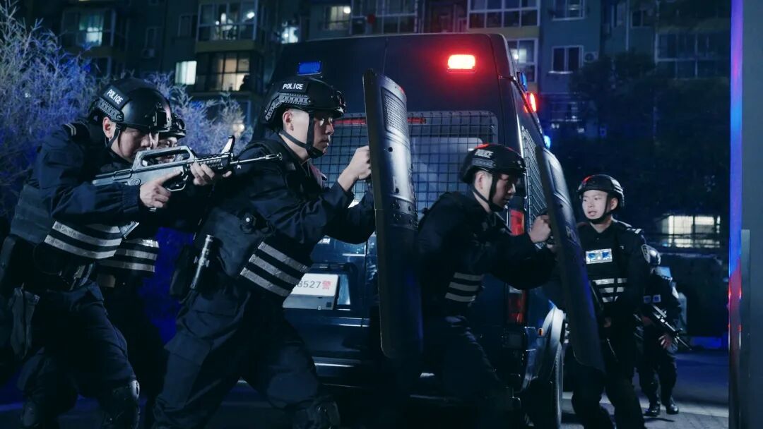 火爆网络的“无限流”禁毒短剧，是如何手搓出来的？