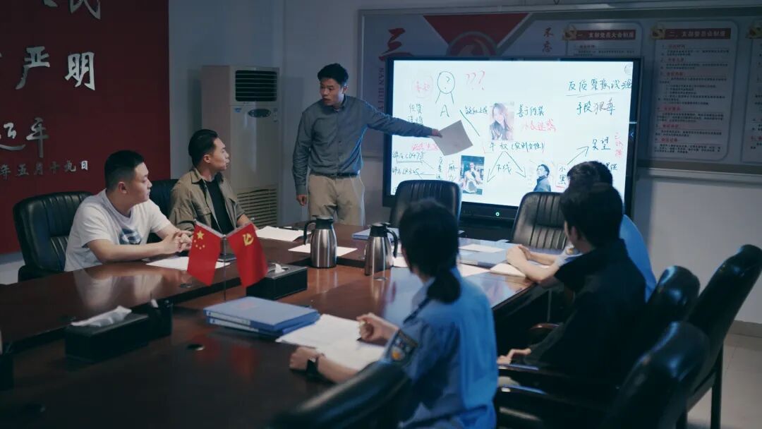 火爆网络的“无限流”禁毒短剧，是如何手搓出来的？