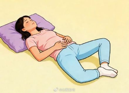 睡前一个动作安神促睡眠