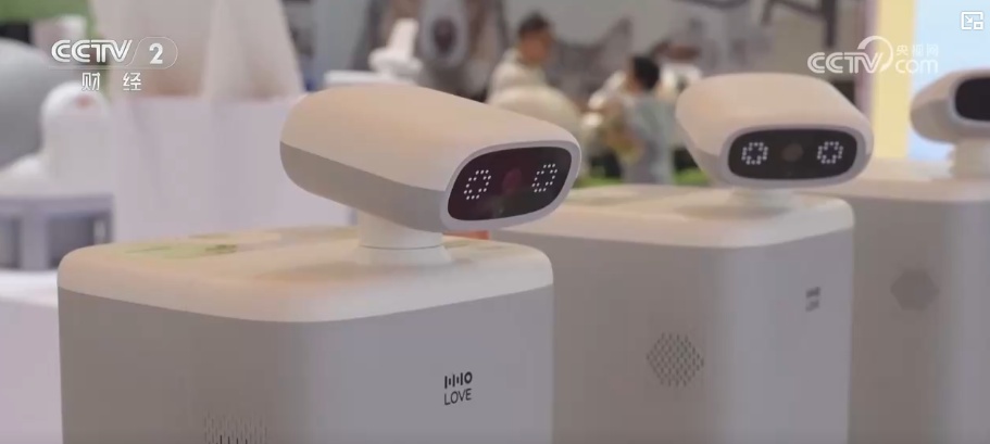 出海订单火爆 中国企业把智能宠物设备从“高科技产品”变成“高性价比消费电子”