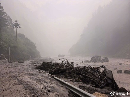 西藏吉隆口岸发生泥石流灾害
