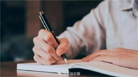 家长轻信走关系办入学孩子却只能复读
