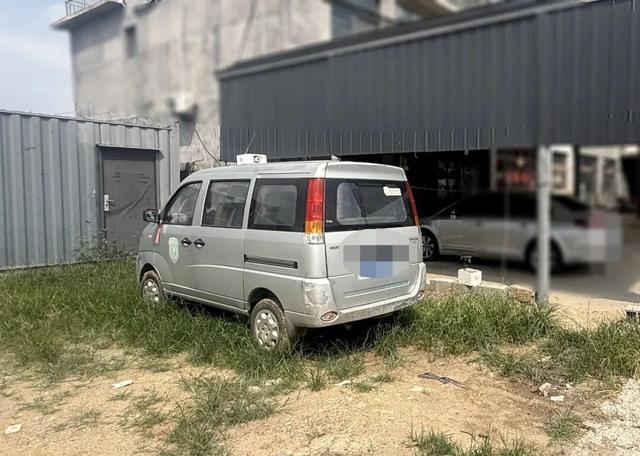 沂源一男子拉车门盗窃,被警方迅速抓获 沂源一男子拉车门盗窃,被警方迅速抓获