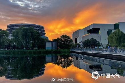 北京今天最高温可达31℃ 今夜至明天有降雨将降至25℃ 北京今天最高温可达31℃ 今夜至明天有降雨将降至25℃