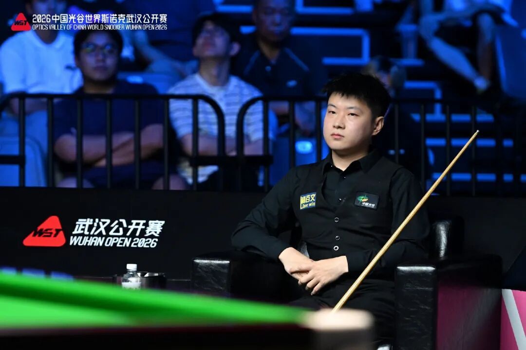 赵心童登顶世界第一,晋级武汉公开赛4强 赵心童登顶世界第一,晋级武汉公开赛4强