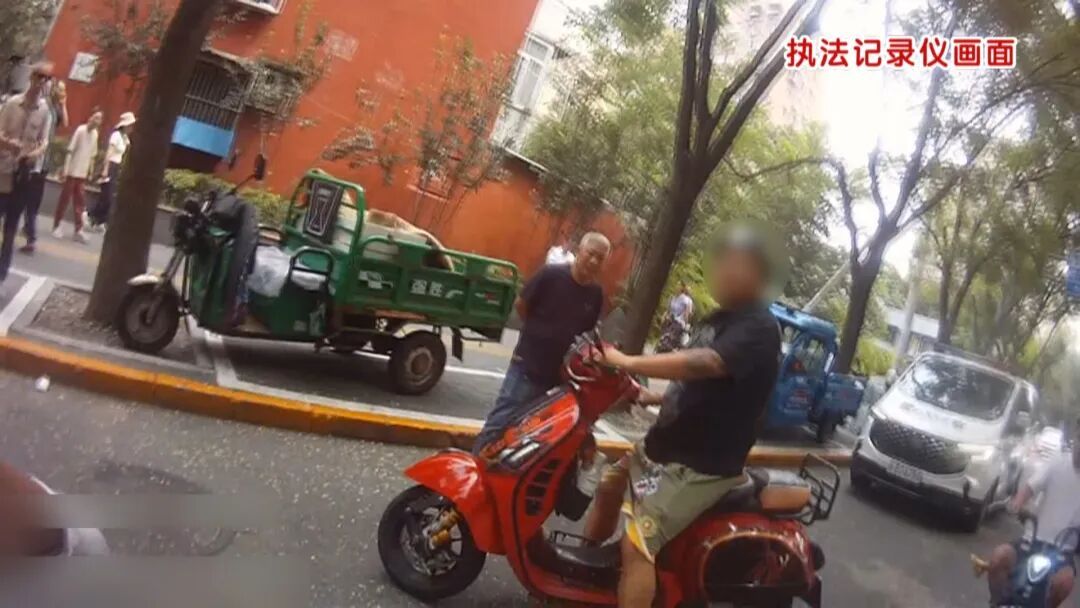 30万粉丝美食博主骗补京A号牌，辩称是为方便进三环探店！警方：拘！