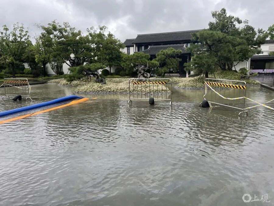 屋内进水、车库被淹、马桶反水……上海浦开江南里“逢大雨必涝”！进展： 开发商拿出强排整改方案