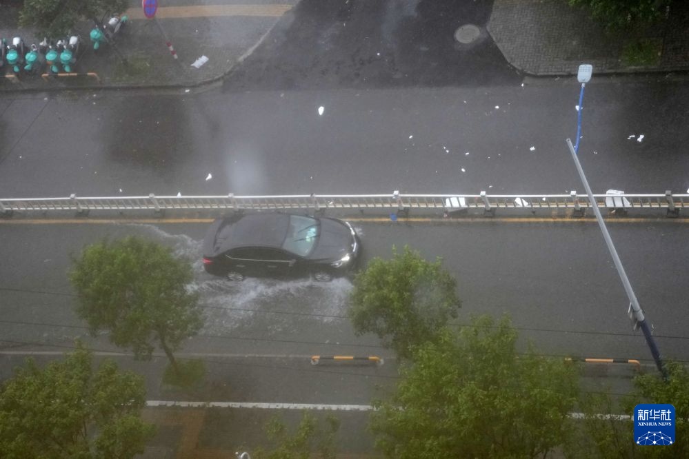 台风“沙德尔”在浙江龙湾二次登陆 台风“沙德尔”在浙江龙湾二次登陆