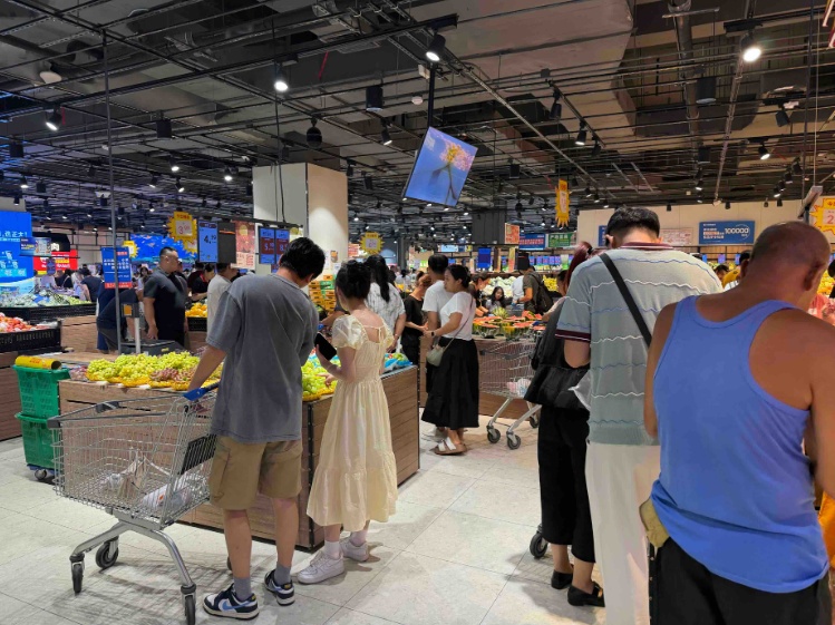 从“精致穷”到“揍饭人”:年轻人开始“精打细算”过日子 从“精致穷”到“揍饭人”:年轻人开始“精打细算”过日子