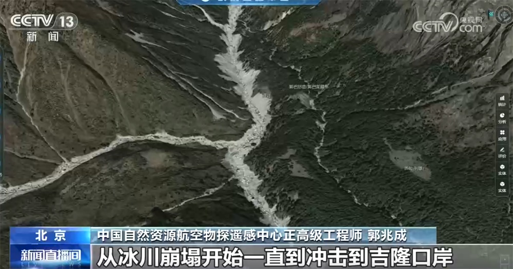 抢险救援队抵达距吉隆口岸直线距离约1公里处 灾害破坏力强原因揭开→ 抢险救援队抵达距吉隆口岸直线距离约1公里处 灾害破坏力强原因揭开→