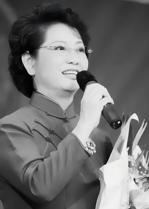 李维康去世,享年79岁;多次登上央视春晚,曾获金鹰奖最佳女主角 李维康去世,享年79岁;多次登上央视春晚,曾获金鹰奖最佳女主角