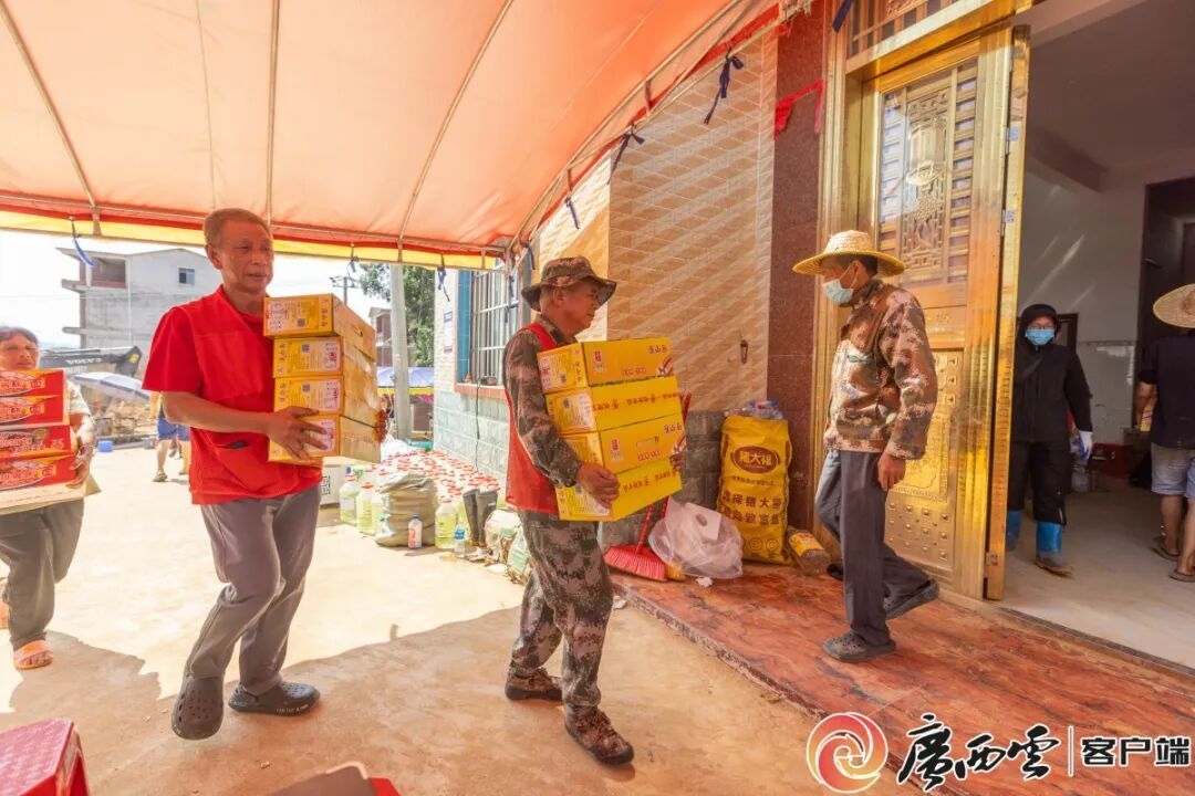 “这份情,我们一直记着!”横州村民灾后专程前往蒙山县,只为当面道一声谢 “这份情,我们一直记着!”横州村民灾后专程前往蒙山县,只为当面道一声谢