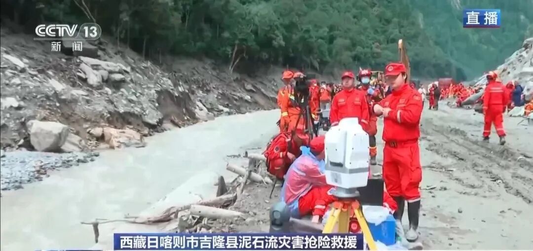 全力抢通G216救援通道！总台记者现场直击