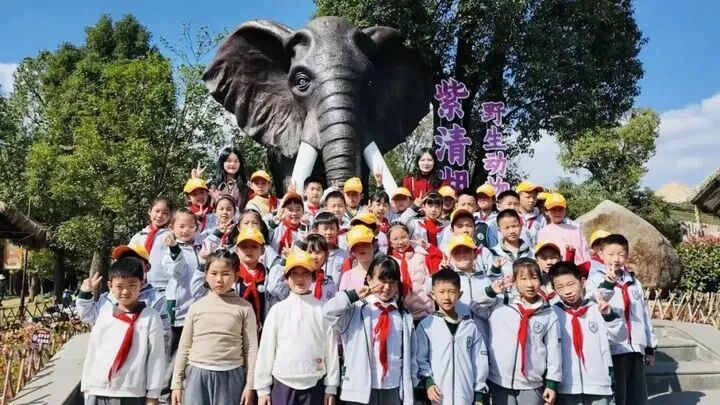“我舍不得安老师……”小学生哭着给校长打电话，最新后续来了！