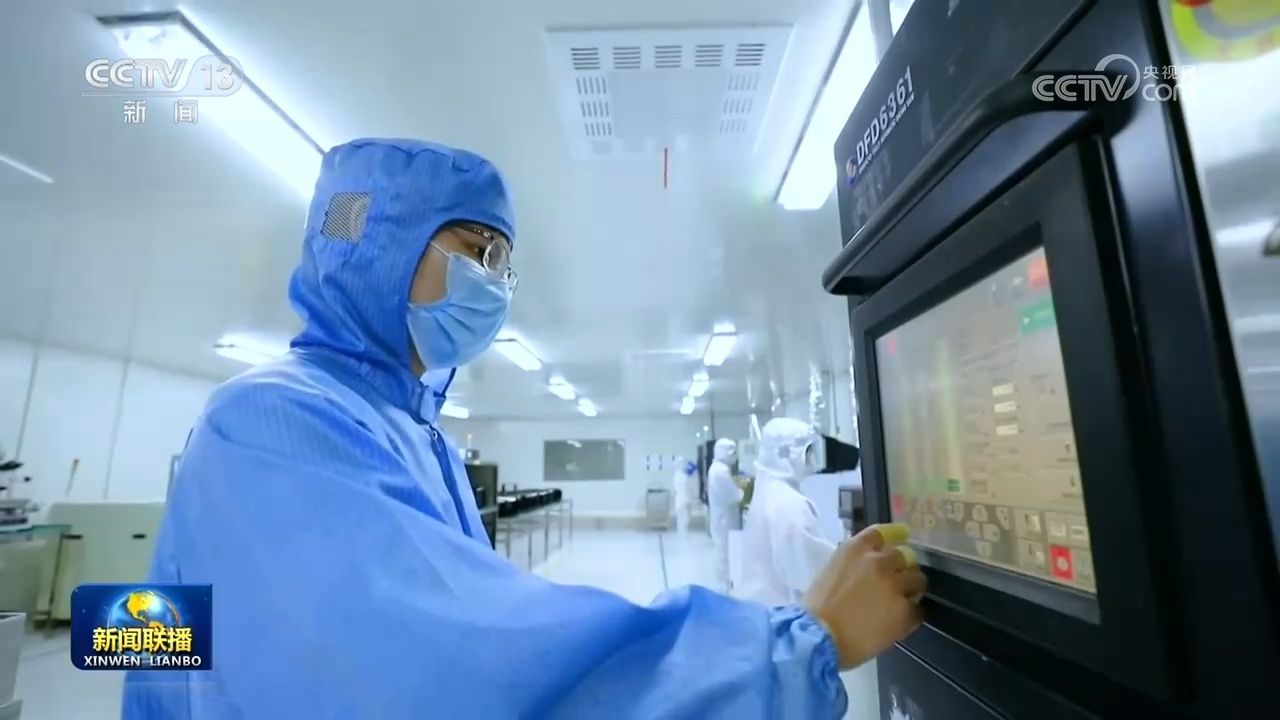 上半年数字产业收入超20万亿元 上半年数字产业收入超20万亿元