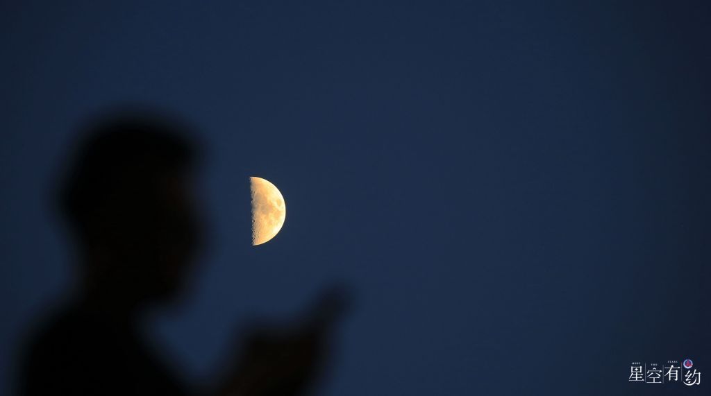 星空有约丨9月“天象剧场”金星伴月、中秋月将登场