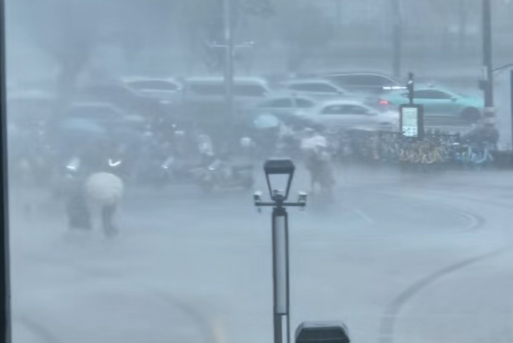 未来一周雨水“霸屏”浙江!冷空气来袭,杭州马上大降温;明早出门请提前准备 未来一周雨水“霸屏”浙江!冷空气来袭,杭州马上大降温;明早出门请提前准备