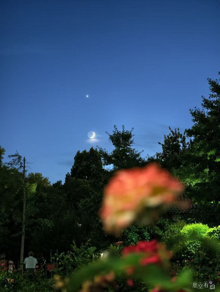 星空有约丨9月“天象剧场”金星伴月、中秋月将登场