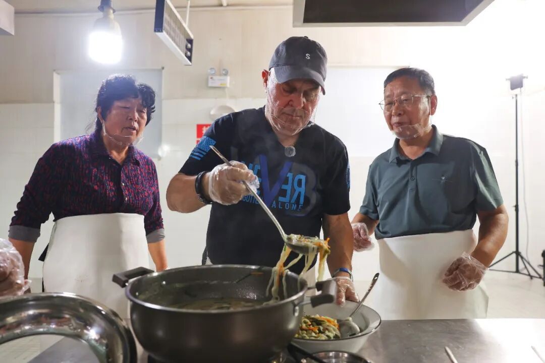 回家的“赛考斯”,在洛阳的24个动人瞬间→ 回家的“赛考斯”,在洛阳的24个动人瞬间→