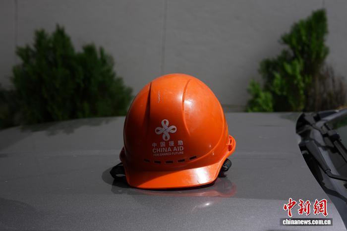 记者手记:在尼泊尔灾区,我带5名获救同胞回“加” 记者手记:在尼泊尔灾区,我带5名获救同胞回“加”