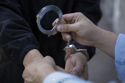 军工贸易公司骨干遭围猎成双料间谍