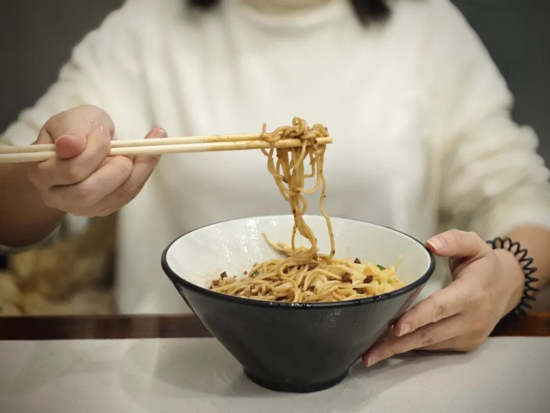 不节食不挨饿!一个高“性价比”的吃饭方法:减脂不掉肌肉,连睡眠都变好 不节食不挨饿!一个高“性价比”的吃饭方法:减脂不掉肌肉,连睡眠都变好