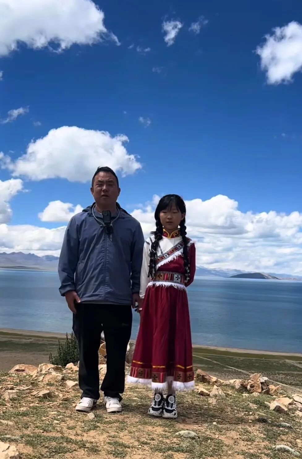 “女儿考出三科90+，父亲带其自驾川藏”最新后续：已回到家乡，返程采购的750公斤石榴基本卖完，此前卖出1200斤西瓜
