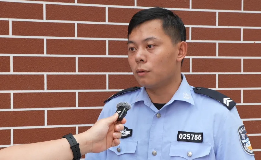赴日男子频繁回国,父母越想越怕,民警上门他夺门而出 赴日男子频繁回国,父母越想越怕,民警上门他夺门而出