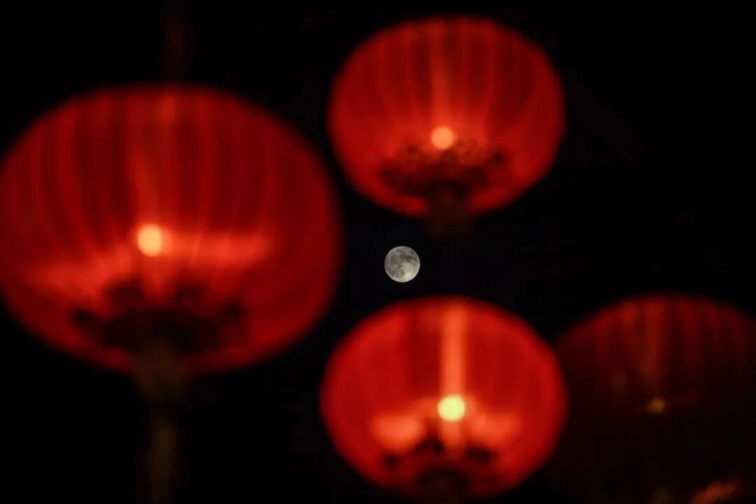今年中秋，最佳赏月时间不是“十五”也不是“十六”