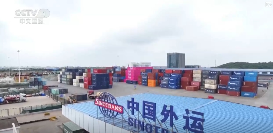 我国对上合组织其他成员国进出口同比增长14.9% 双边合作呈现强劲韧性与活力 我国对上合组织其他成员国进出口同比增长14.9% 双边合作呈现强劲韧性与活力