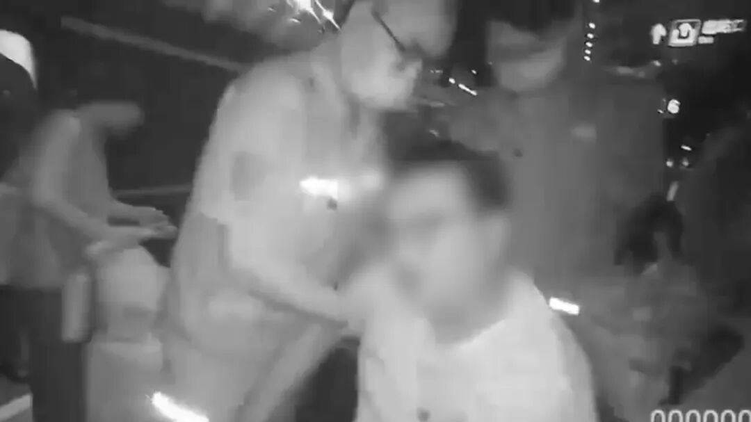 紧急救助突发疾病旅客，K1393次列车上演暖心生命接力