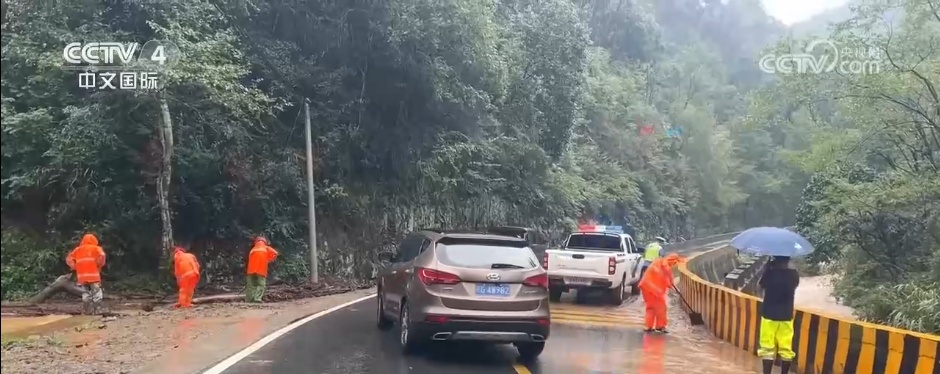 “沙德尔”余威影响南方局地有特大暴雨 各地多措并举筑牢安全防线