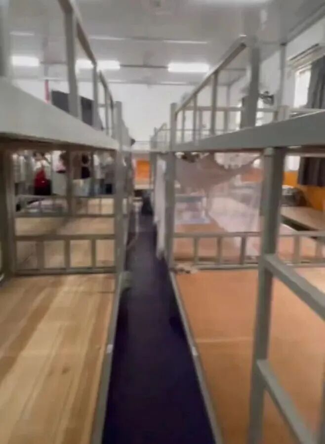 “一中学78名学生住一间宿舍”,广西平乐通报:已开展整改,三天内完成新安置 “一中学78名学生住一间宿舍”,广西平乐通报:已开展整改,三天内完成新安置