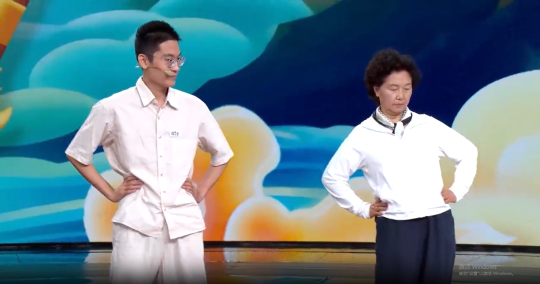每天这样趴3分钟,打通全身淤堵,腰不痛了、腿脚有劲,身子骨更硬朗 每天这样趴3分钟,打通全身淤堵,腰不痛了、腿脚有劲,身子骨更硬朗