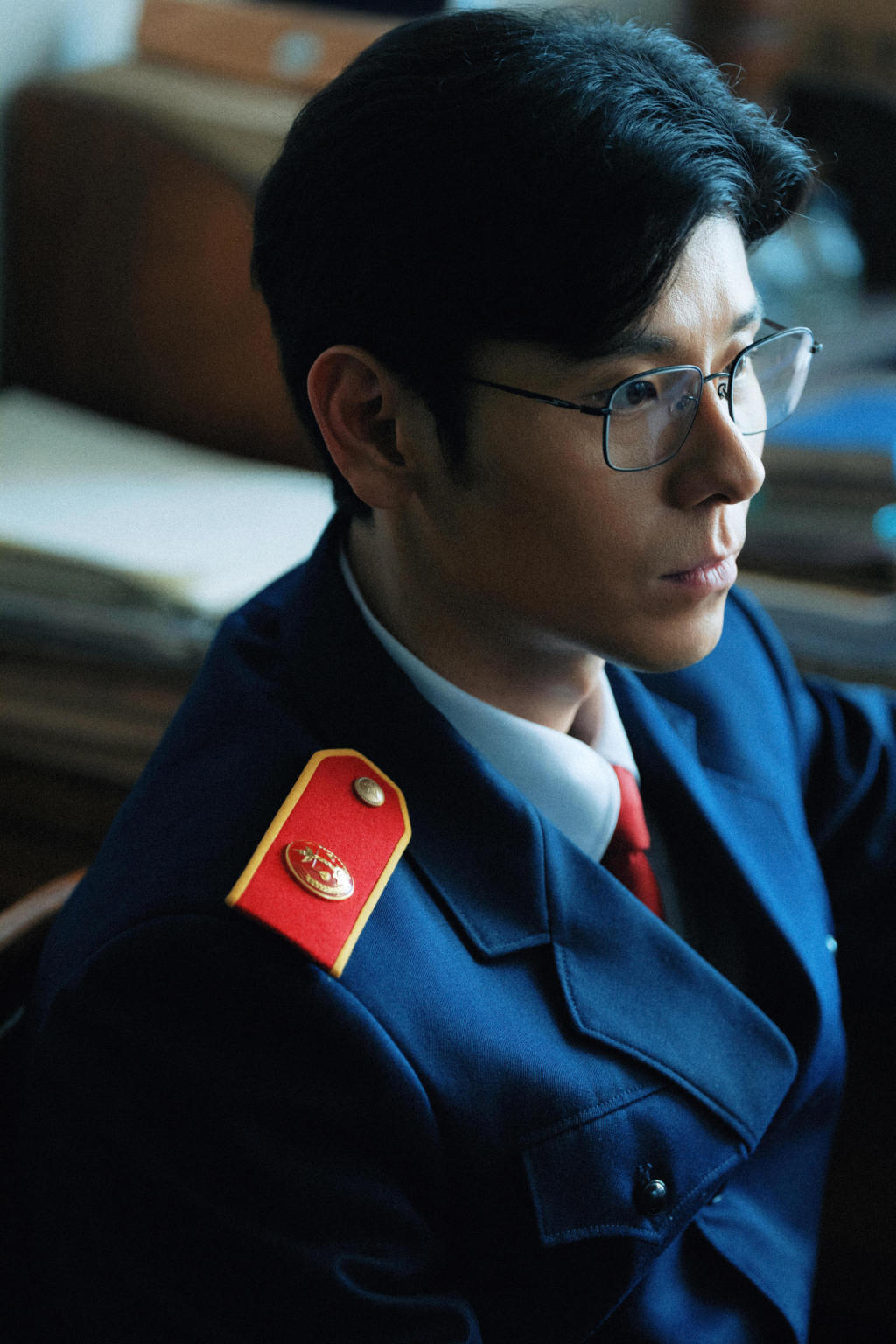 专访|罗翔为它落泪,网友大呼“敢拍”,两位导演是怎么拍《重器》的? 专访|罗翔为它落泪,网友大呼“敢拍”,两位导演是怎么拍《重器》的?